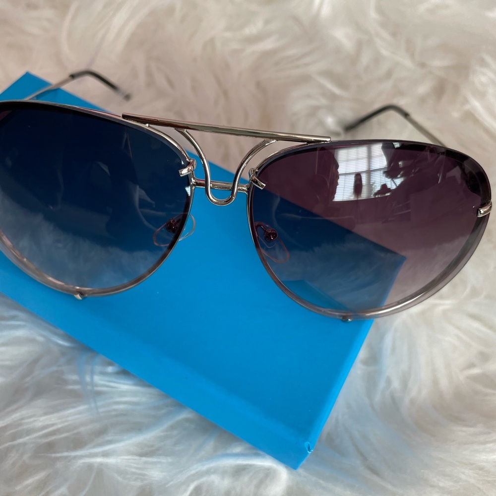 🌟The Avatar Women Shades🌟